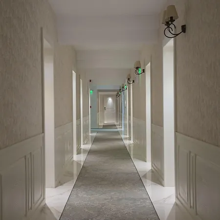 Marina Sands Boutique Obzor