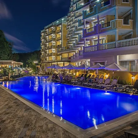 Хотел Marina Sands Boutique 4*