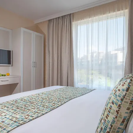 Хотел Marina Sands Boutique 4*