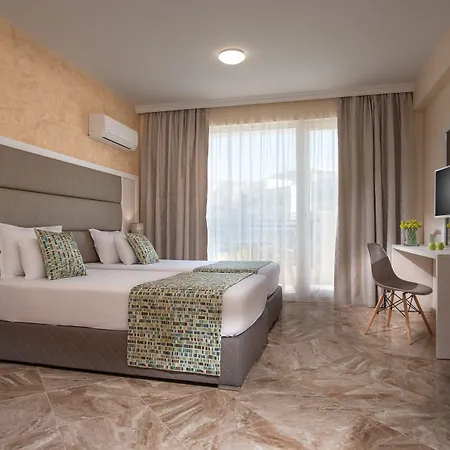 ホテル Marina Sands Boutique オブゾー