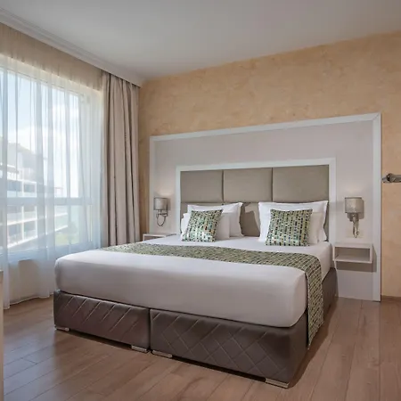 Marina Sands Boutique