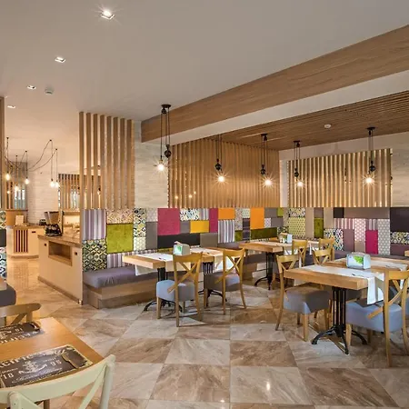 Marina Sands Boutique 4*