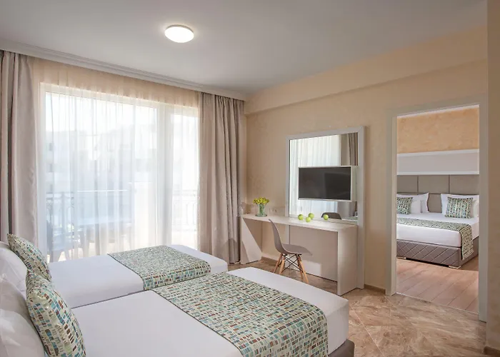 Отель Marina Sands Boutique