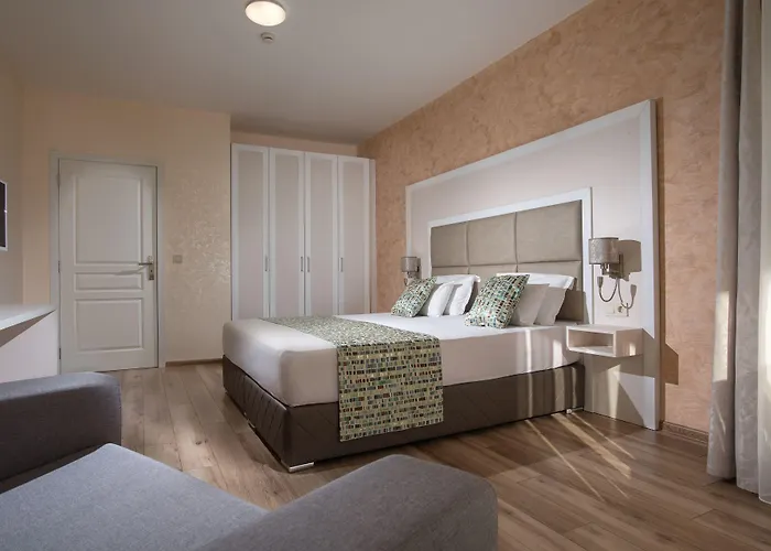 Отель Marina Sands Boutique