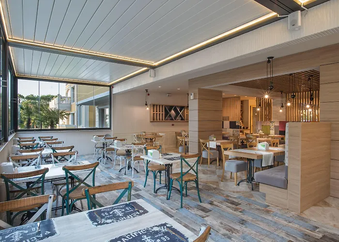 Marina Sands Boutique Отель