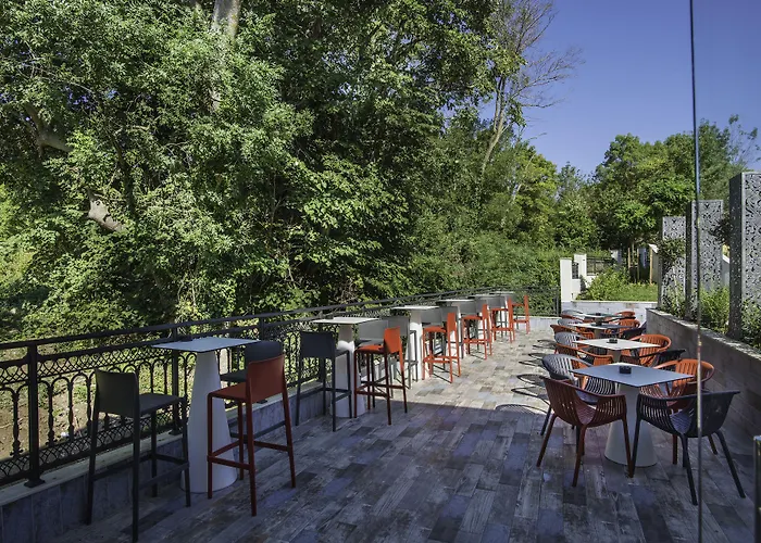 Отель Marina Sands Boutique Обзор