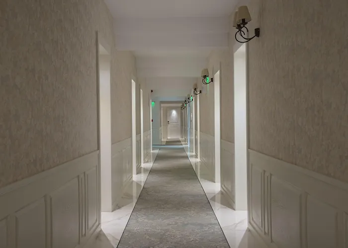 Marina Sands Boutique Обзор